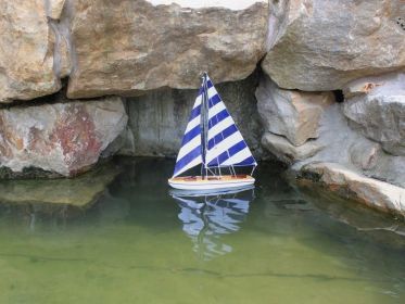 Wooden It Floats 12"" - Floating Sailboat Model (style: Rustic Blue Striped)